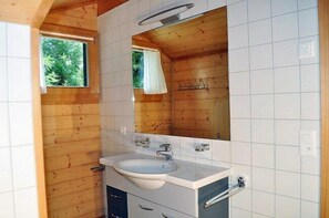 Appartement, 3 chambres | Salle de bain