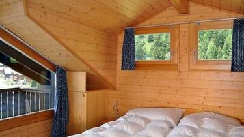Apartment, 3 Bedrooms | Free WiFi
