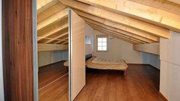 Apartment, 4 Bedrooms | Free WiFi