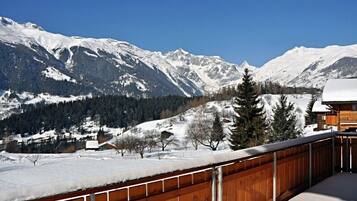 Appartement, 4 chambres | Vue sur les montagnes