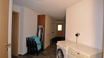 Apartment, 2 Bedrooms | Dobi