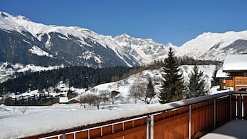 Apartment, 2 Bedrooms | Pemandangan gunung