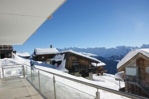 Appartement, 3 chambres | Balcon
