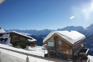 Departamento, 3 habitaciones | Vista a la montaña