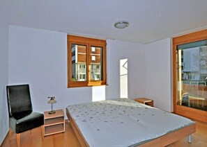 Apartment, 3 Bedrooms | Iron/ironing board, free WiFi
