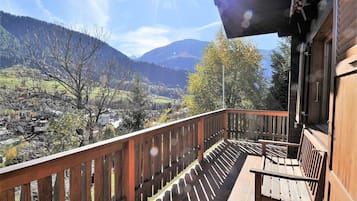 Apartment, 3 Bedrooms | Balcony