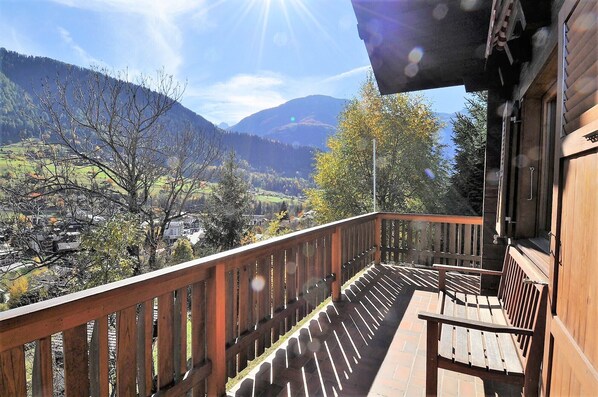 Appartement, 3 chambres | Balcon