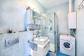 Apartment (A3) | Bathroom