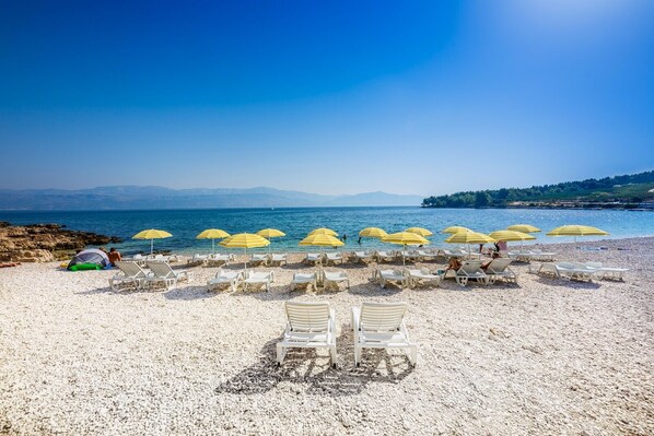 Beach nearby, beach bar