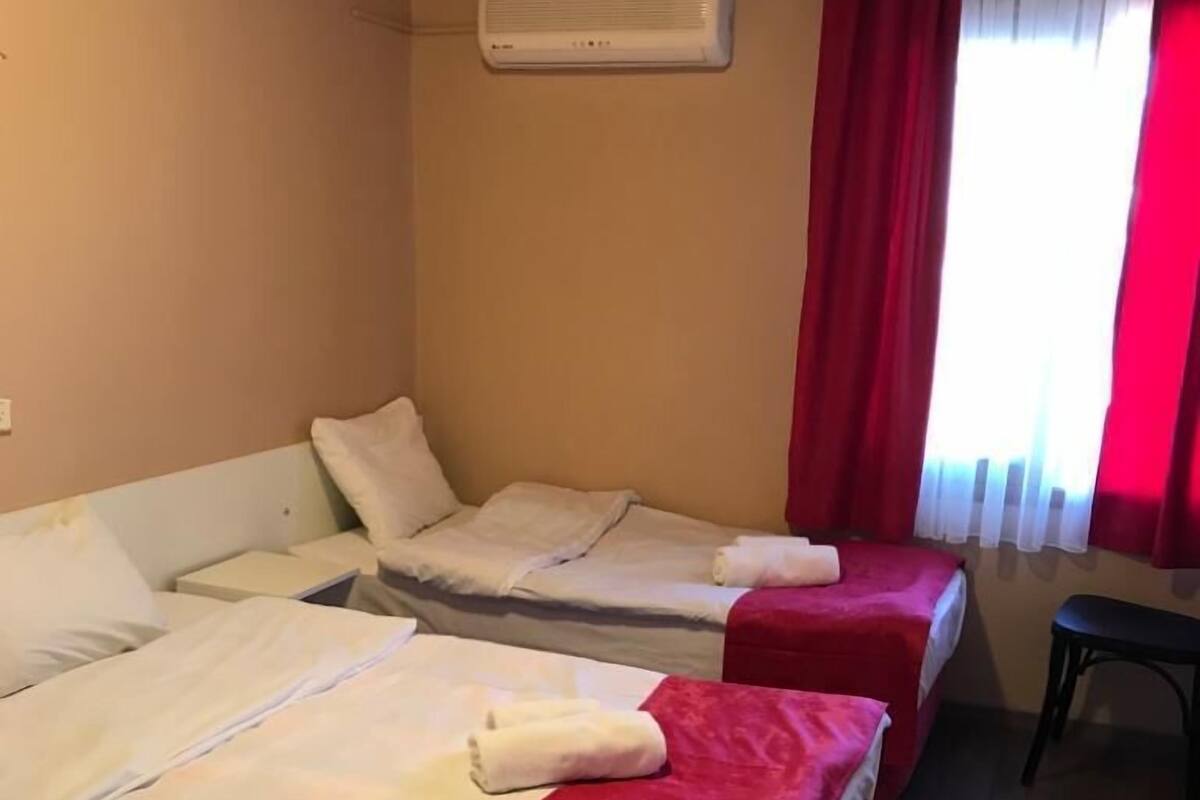 Standard Triple Room | Desk, free WiFi