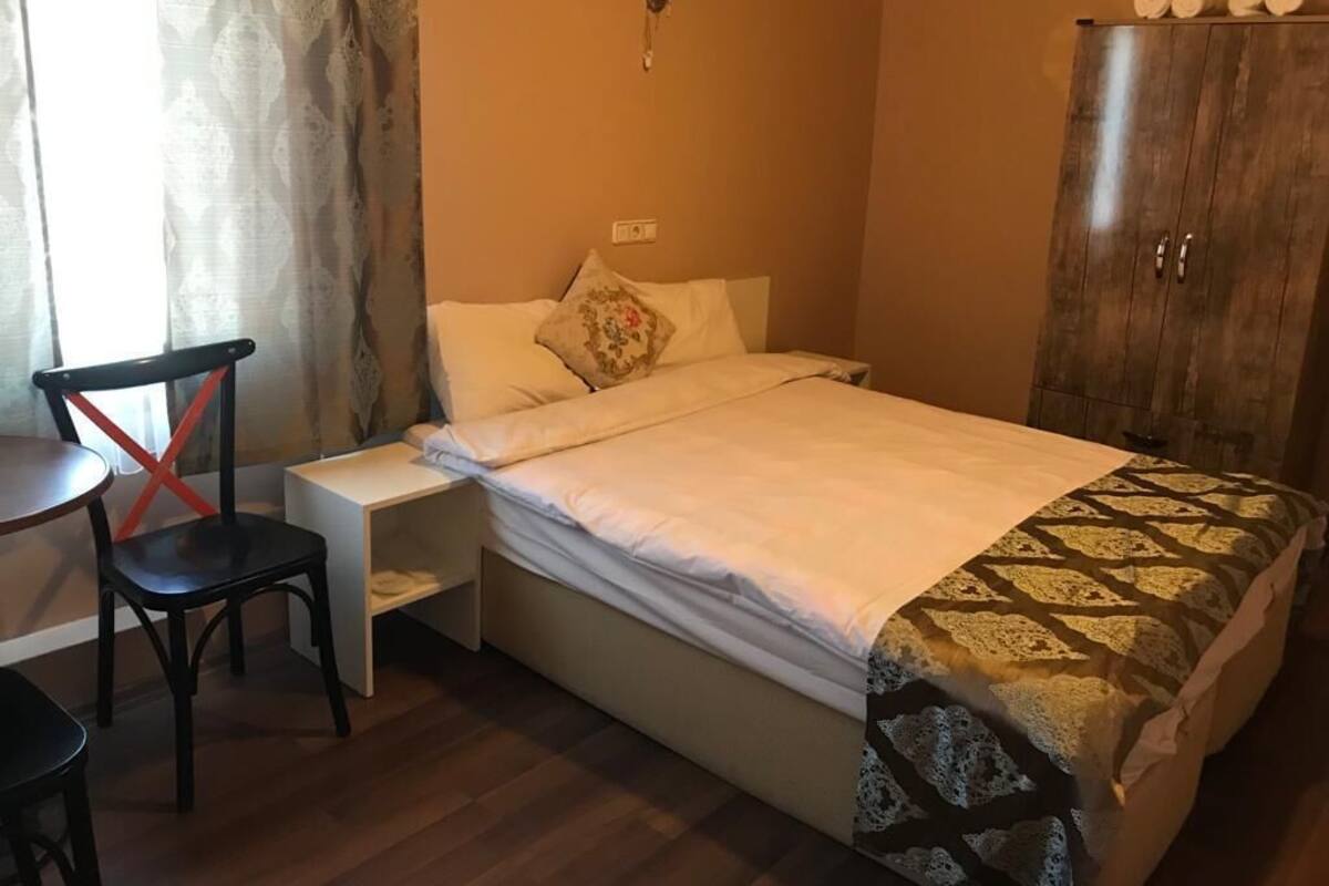 Standard Double Room | Desk, free WiFi