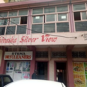 Front of property - Silver View Lodge (Naivasha)