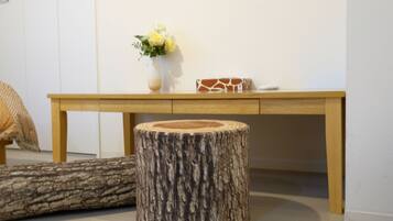 Room (8) | Iron/ironing board, free WiFi