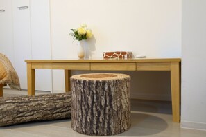 Quarto (8) | Ferros/tábuas de passar roupa, Wi-Fi de cortesia