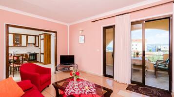 Apartment (Two-Bedroom Apartment with Terrace) | Living room | TV