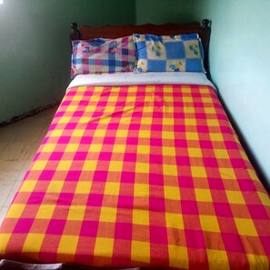 Single Room | Bed sheets