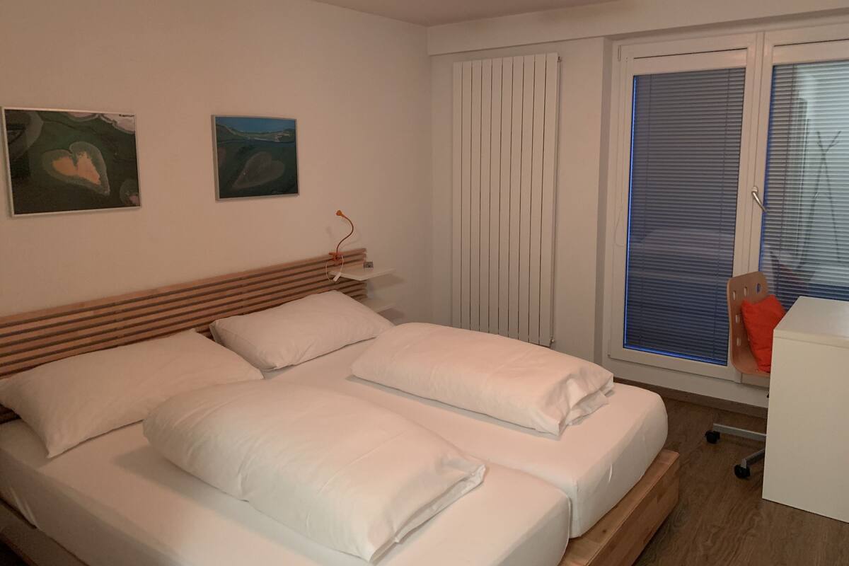Habitación estándar con 1 cama matrimonial o 2 individuales | Wifi gratis y ropa de cama