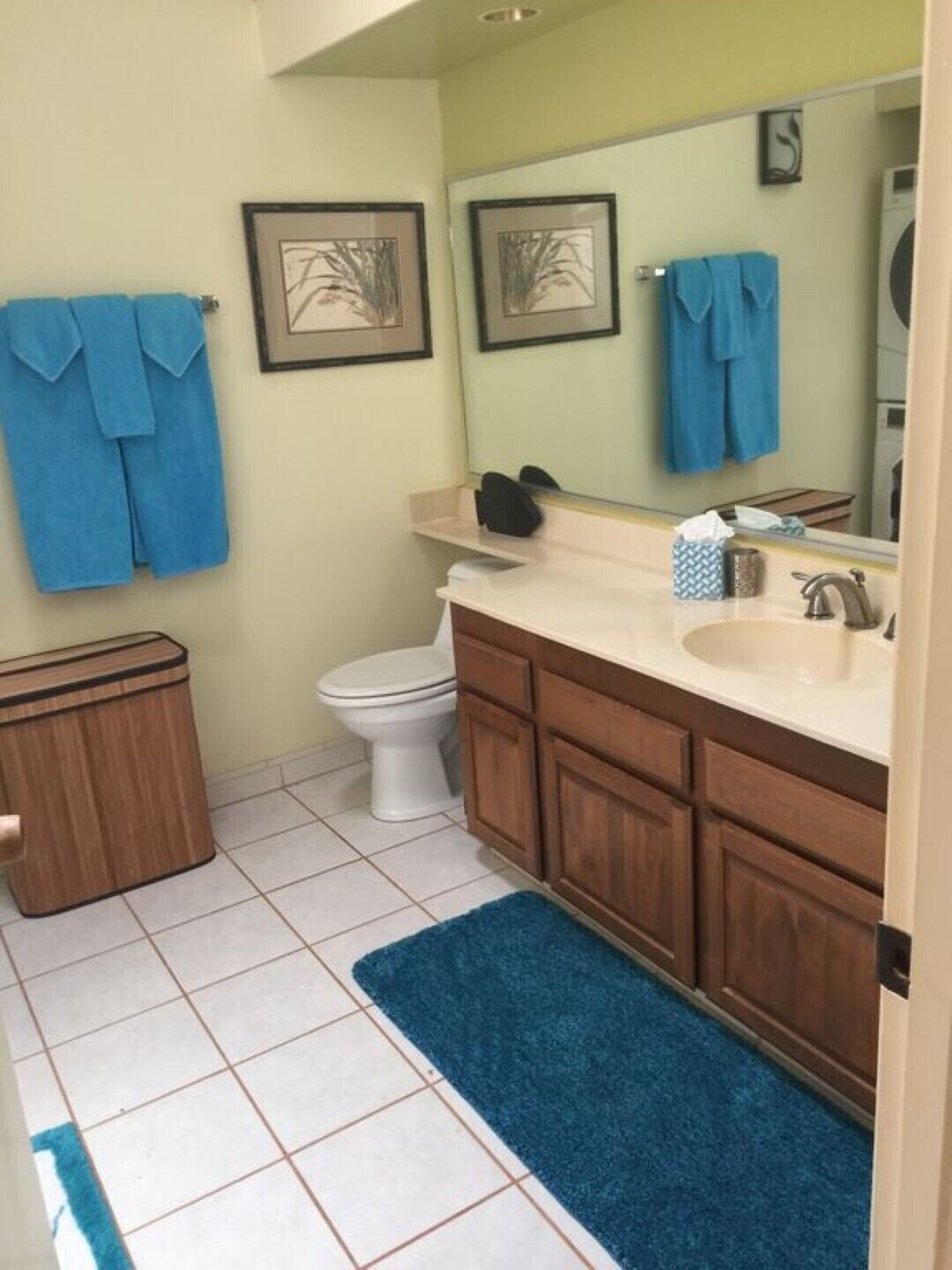 Combined shower/tub, hair dryer, towels, soap