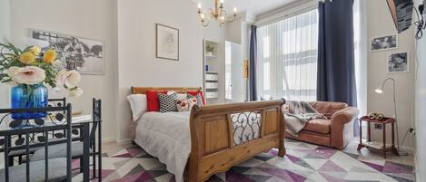 1 bedroom, iron/ironing board, WiFi, bed sheets