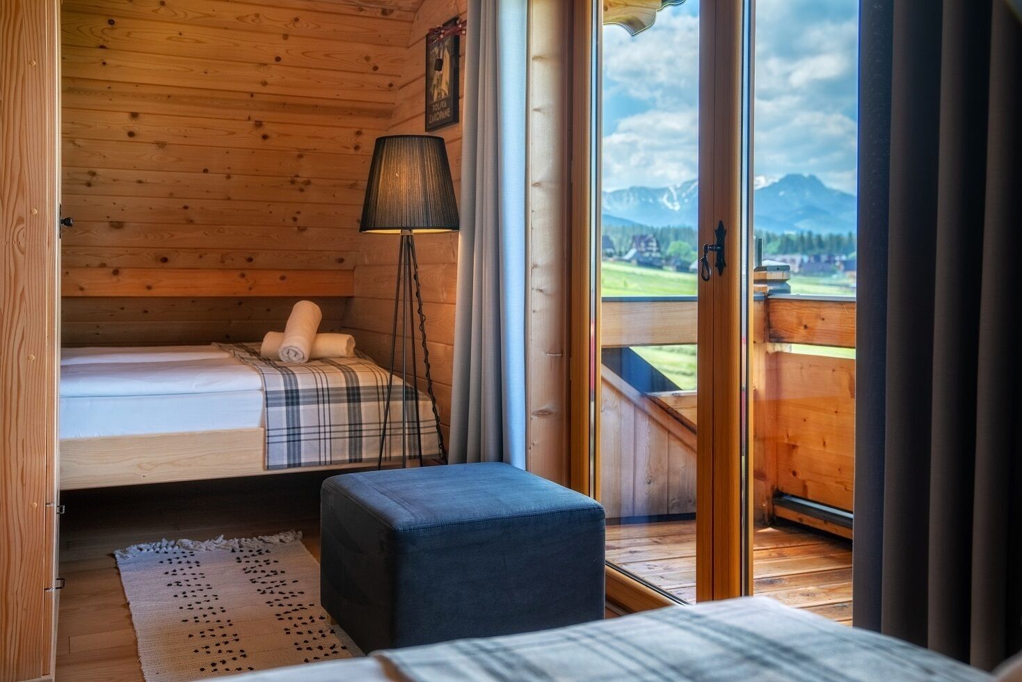 キャビン (Domek  6) | 客室ごとに異なる装飾、アイロ  ン / アイロン台、WiFi (無料)、ベッドシーツ