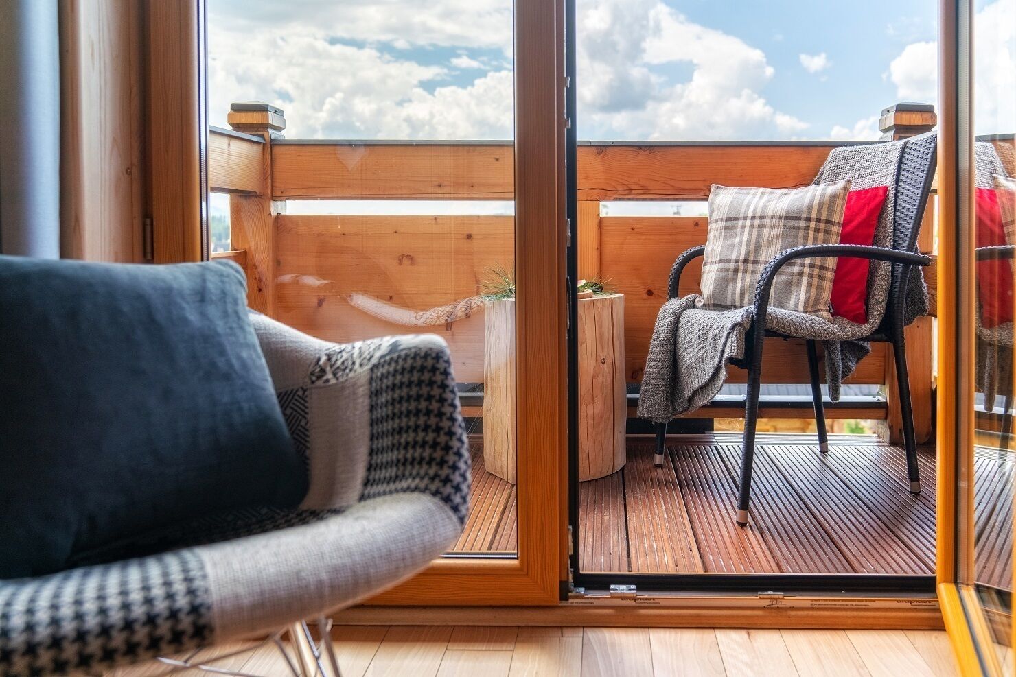 キャビン (Domek  5) | リビング エリア | 薄型テレビ、暖炉