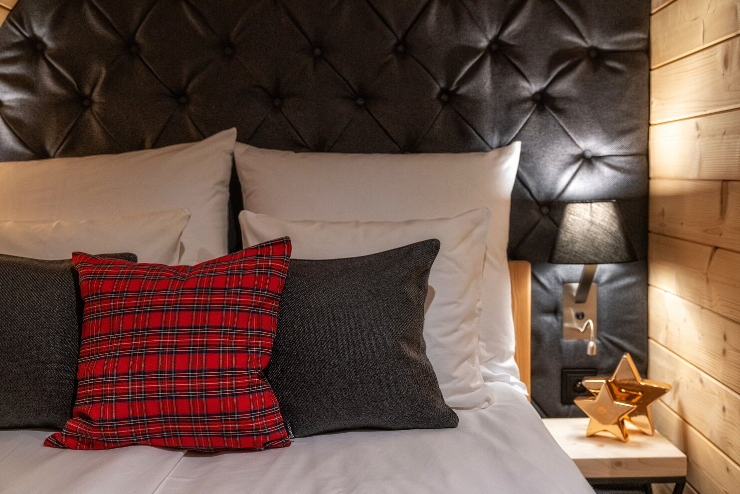 Mökki (Domek  6) | Yksilöllisesti sisustettu, silitysrauta/-lauta, ilmainen Wi-Fi