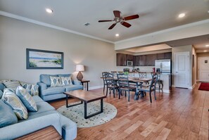 Una Smart TV, un reproductor estéreo