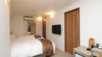 1 bedroom, desk, free WiFi, bed sheets