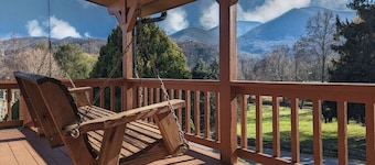 Rainbow Mountain Retreat - Explore the Charm of Maggie Valley , Pet Friendly-