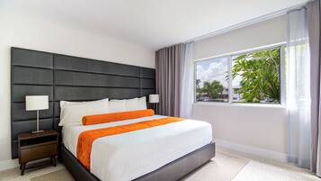 Deluxe Apartment | Premium bedding, memory foam beds, in-room safe, desk