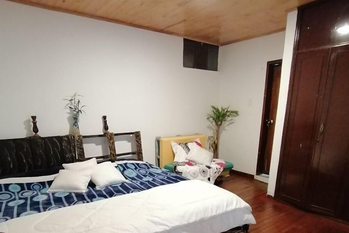 Phòng đôi Deluxe, phòng tắm riêng | Truy cập Internet không dây miễn phí, bộ trải giường 