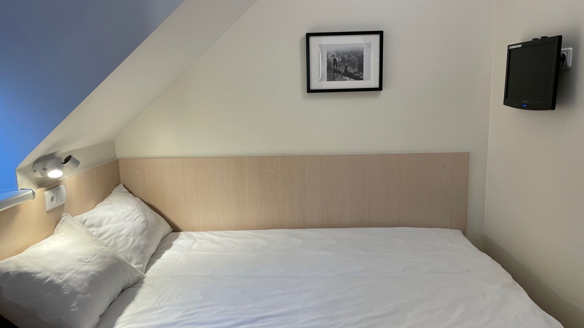 economy double room | free wifi, bed sheets