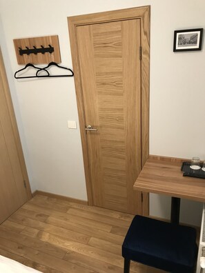 Standard Double Room | Free WiFi, bed sheets