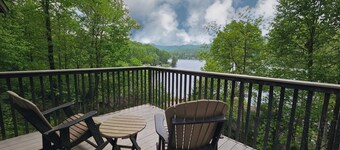 Lago Junaluska, Carolina del Norte Hermosa montaña y vistas al lago.