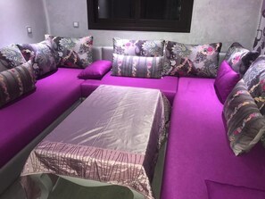 Apartment | Living room | 32-inch plasma TV with satellite channels, TV - Bab Saida (Tetouan)