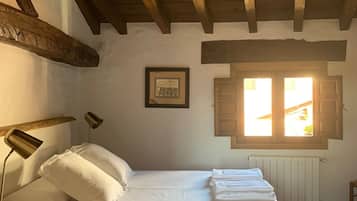 4 chambres, bureau, fer et planche Ă  repasser, Wi-Fi