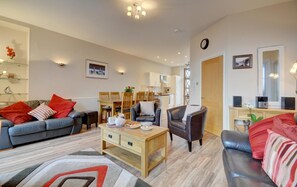 TV - 3 Bed in Ilfracombe (oc-7cove) (Ilfracombe)