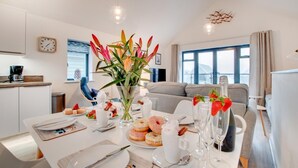 Dining - 2 Bed in Westward Ho! (oc-idleho) (Northam)