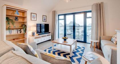 2 Bed in Westward Ho! (oc-idleho)