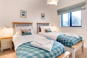 2 bedrooms, iron/ironing board, travel cot, free WiFi