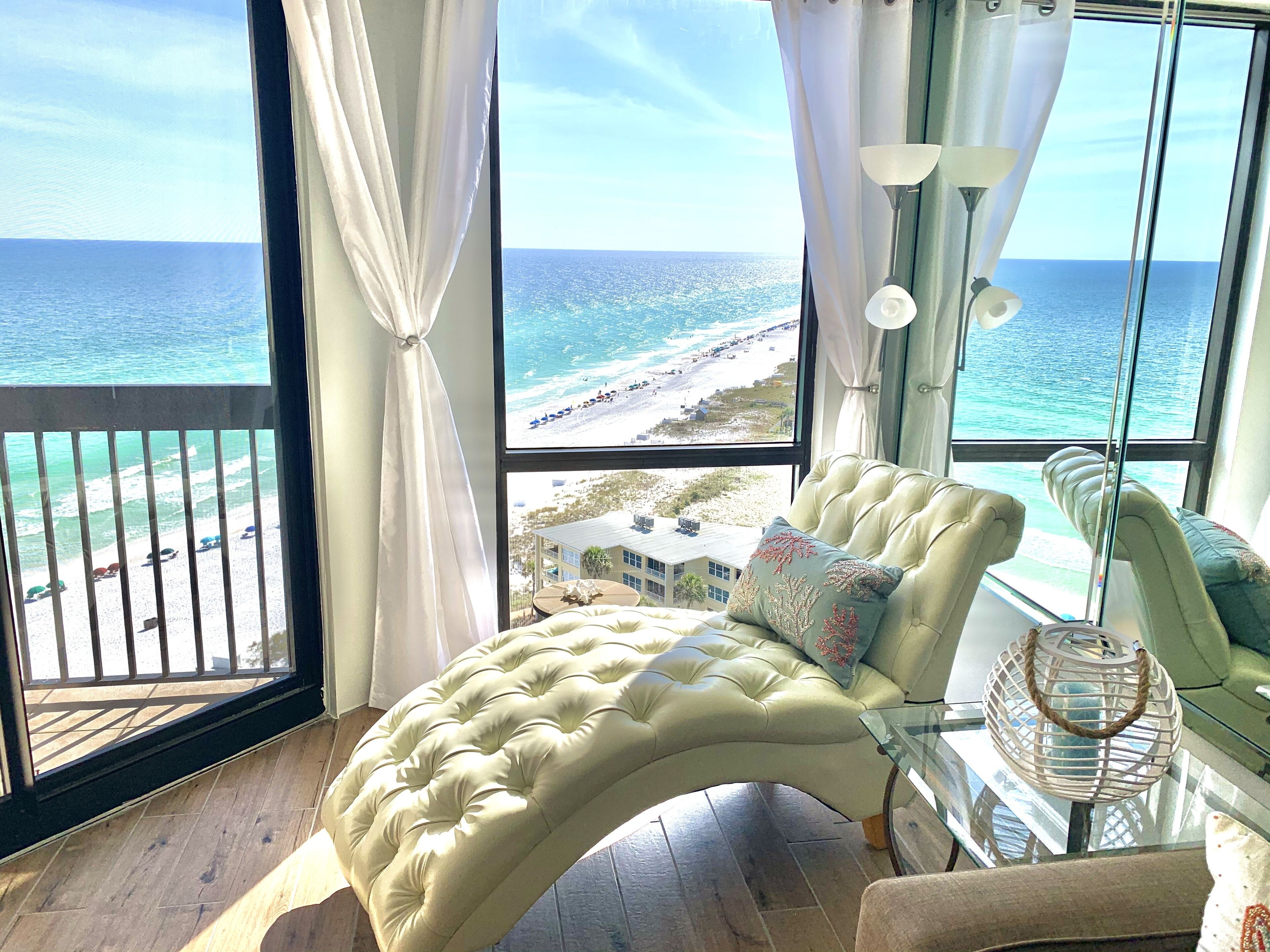 Gorgeous Top Floor Penthouse! On The Beach! Amazing Views!  Close To Everything!