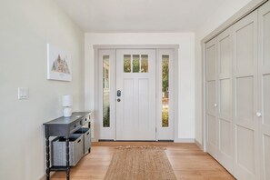 Interior - Newly remodeled lake house with amazing views, dock, firepit & vibrant interior (Honor)