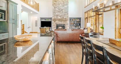 Expansive dog-friendly home w/ golf course views, and nearby resort amenities