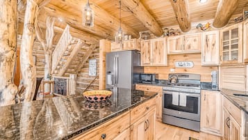 冰箱、微波炉、烤箱、炉灶