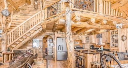 Delightful Riverfront Cabin with Wood-Burning Fireplace and Gas Grill & Hot Tub