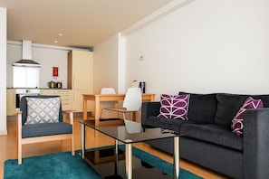 Apartment, 1 Bedroom, Balcony | Living area