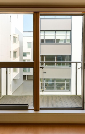 Appartement, 1 chambre, balcon | Coin séjour