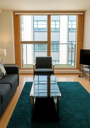 Apartment, 1 Bedroom, Balcony | Living area | Flat-screen TV - Still Life Old Street (London)
