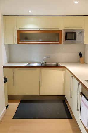 Apartment, 1 Bedroom, Balcony | Private kitchen