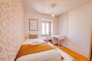 2 dormitorios, tabla de planchar con plancha, wifi y ropa de cama